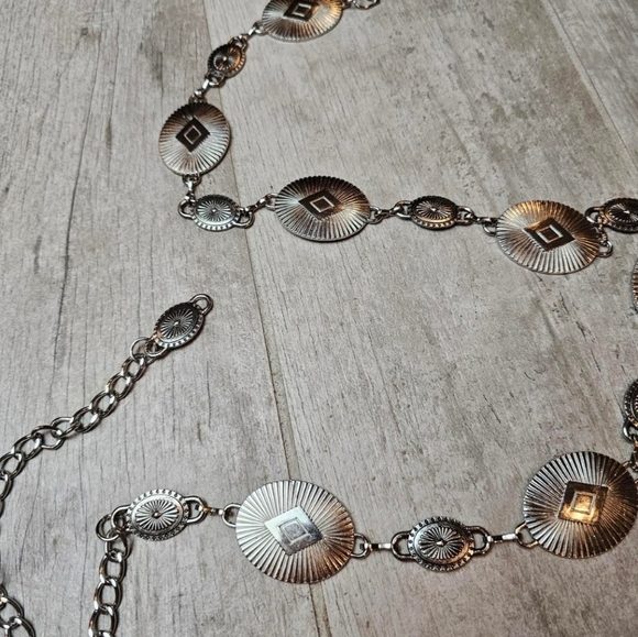 Geomertric Boho Antique-Silver Statement Belt - Picture 6 of 8